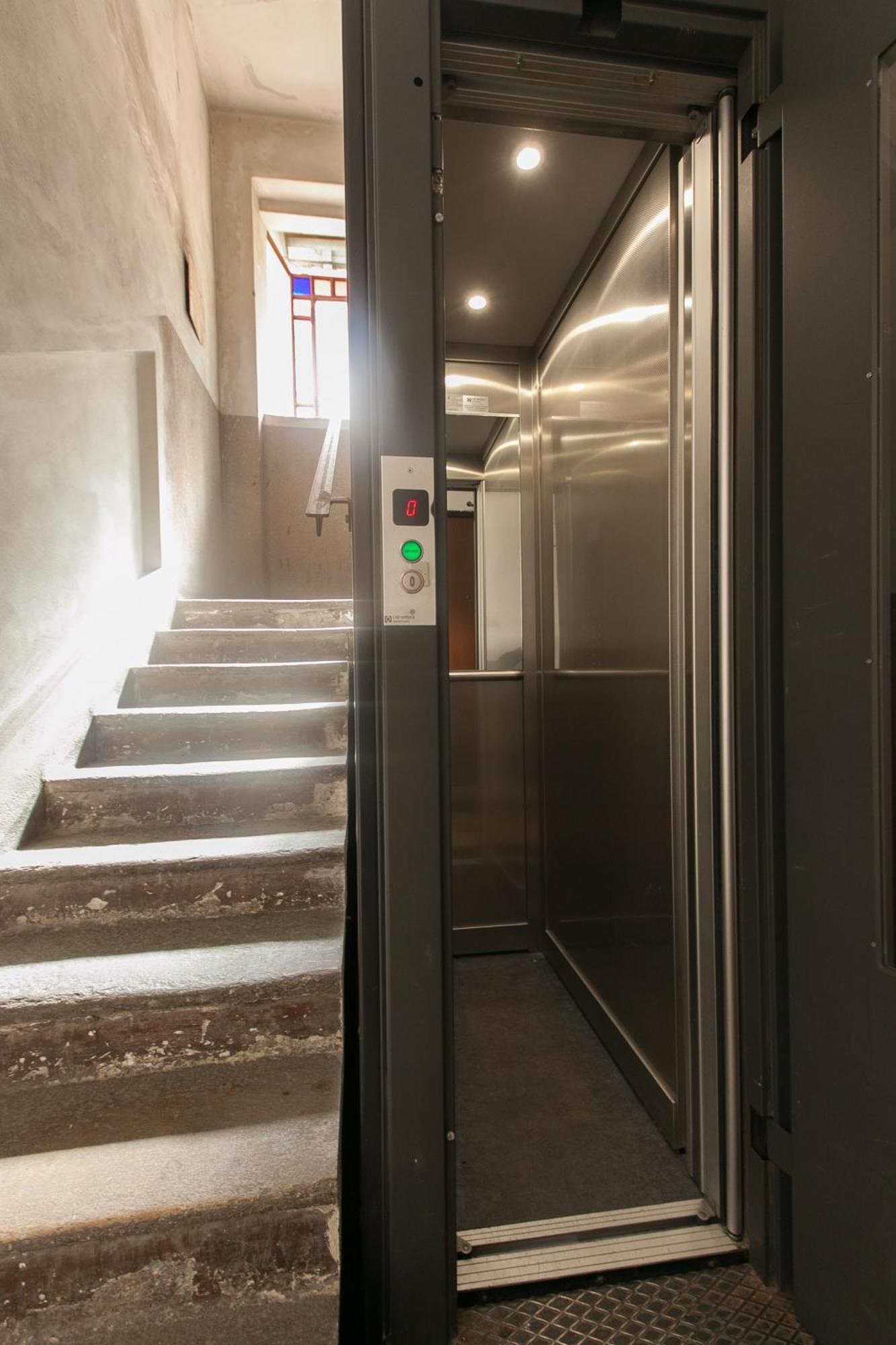 Amazing And New Penthouse In City Center Milano Exterior foto